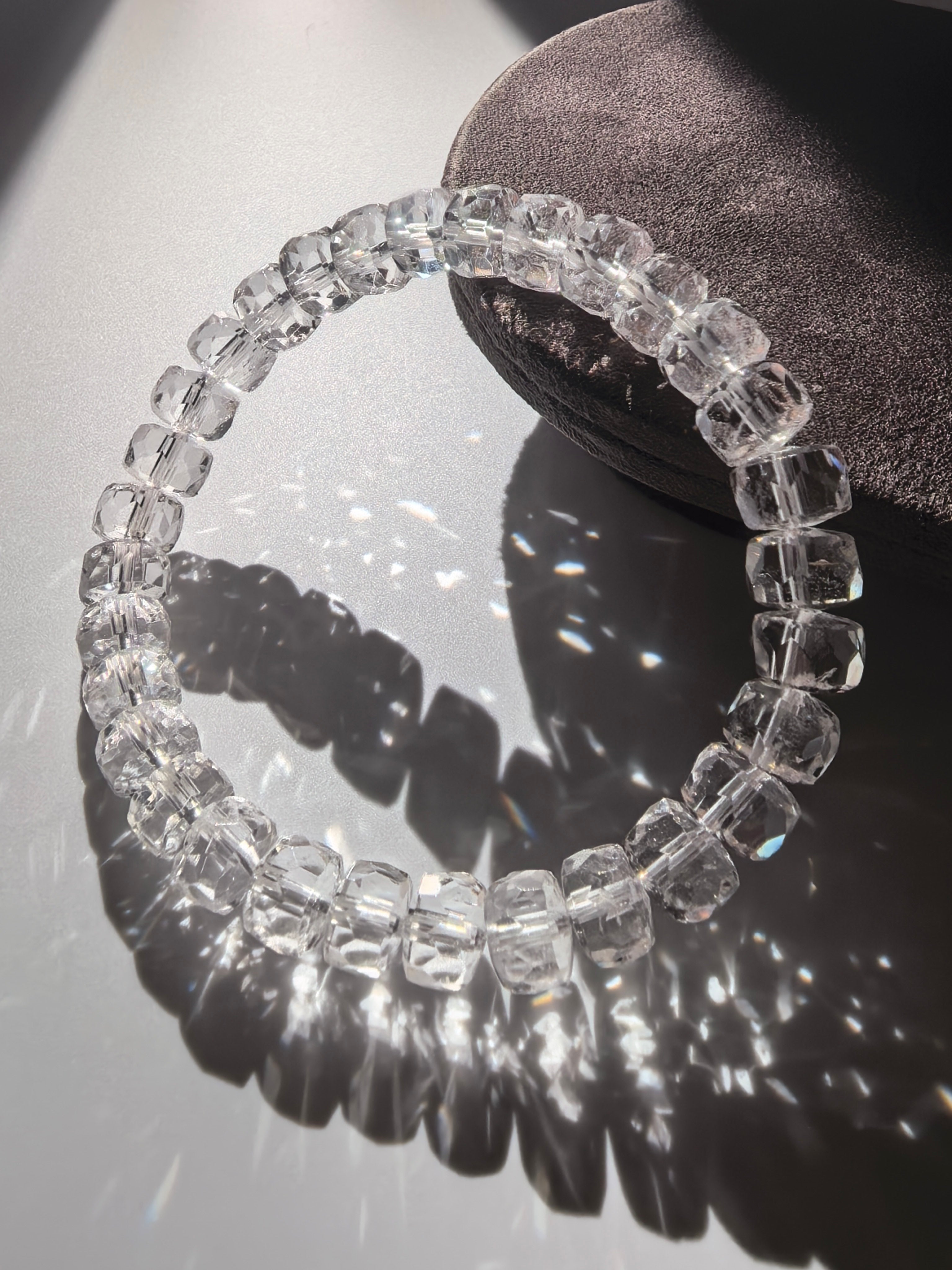 Clear Quartz (Diamond Cut)